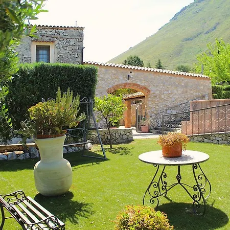 Casale Maddalena Villa *